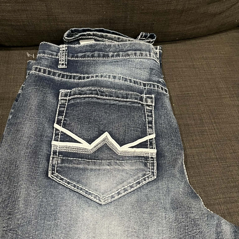 Classic Black Denim Men's Jeans - Picture 3 of 7